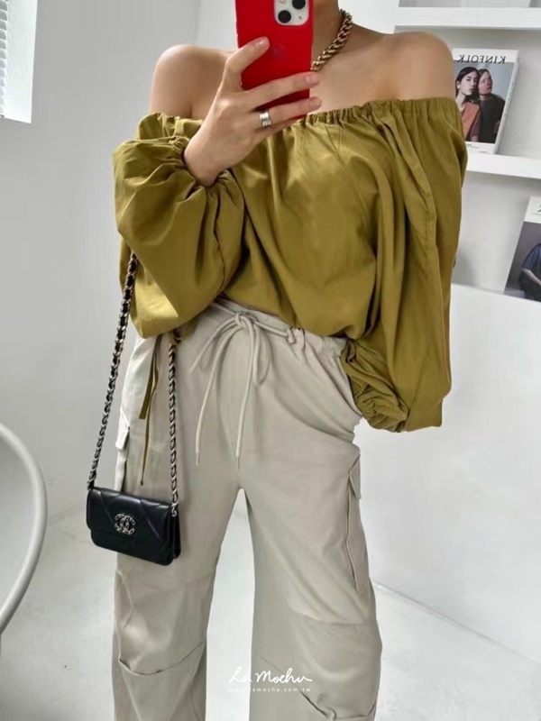 寬領抽繩澎澎袖上衣